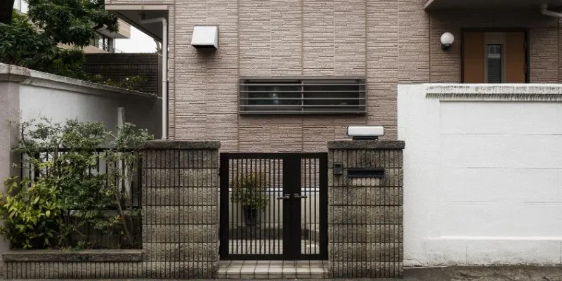 Inspirasi Jenis Lantai Depan Rumah, Tidak Licin dan Estetik